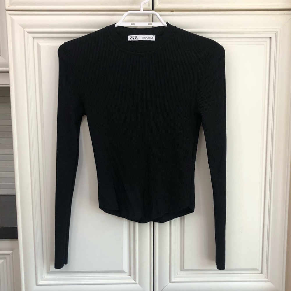 EUC Zara cropped women’s ribbed thin black top